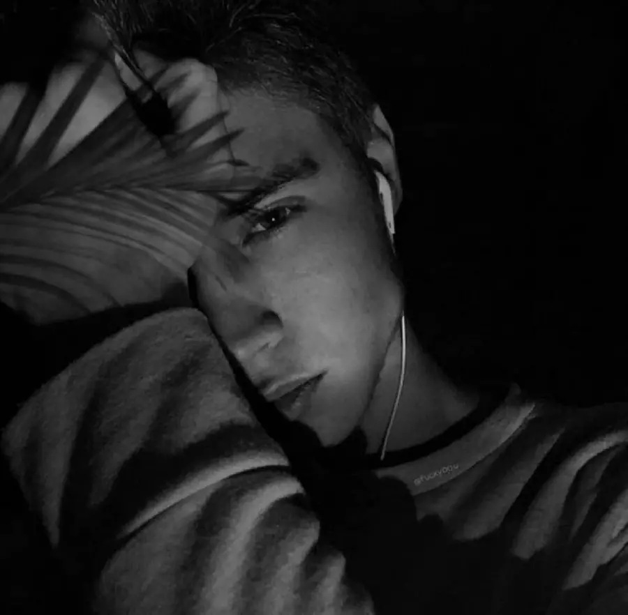 Luxury and Cool Boy Profile Picture