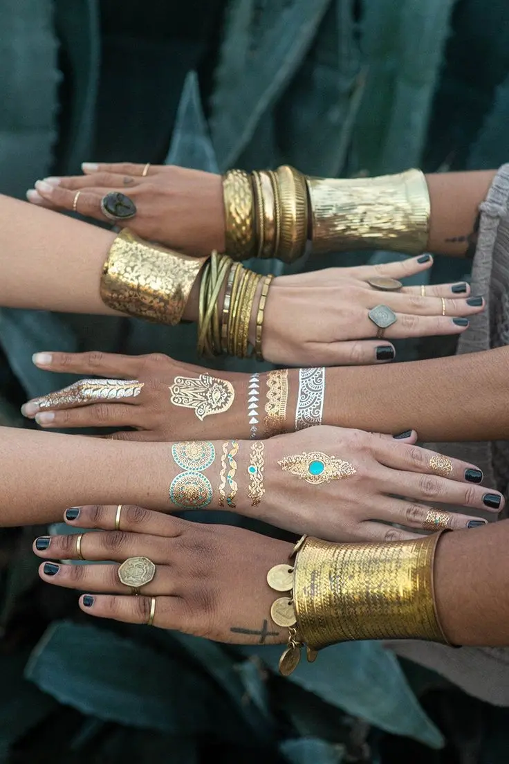 Download Images of Indian Girls' Hands