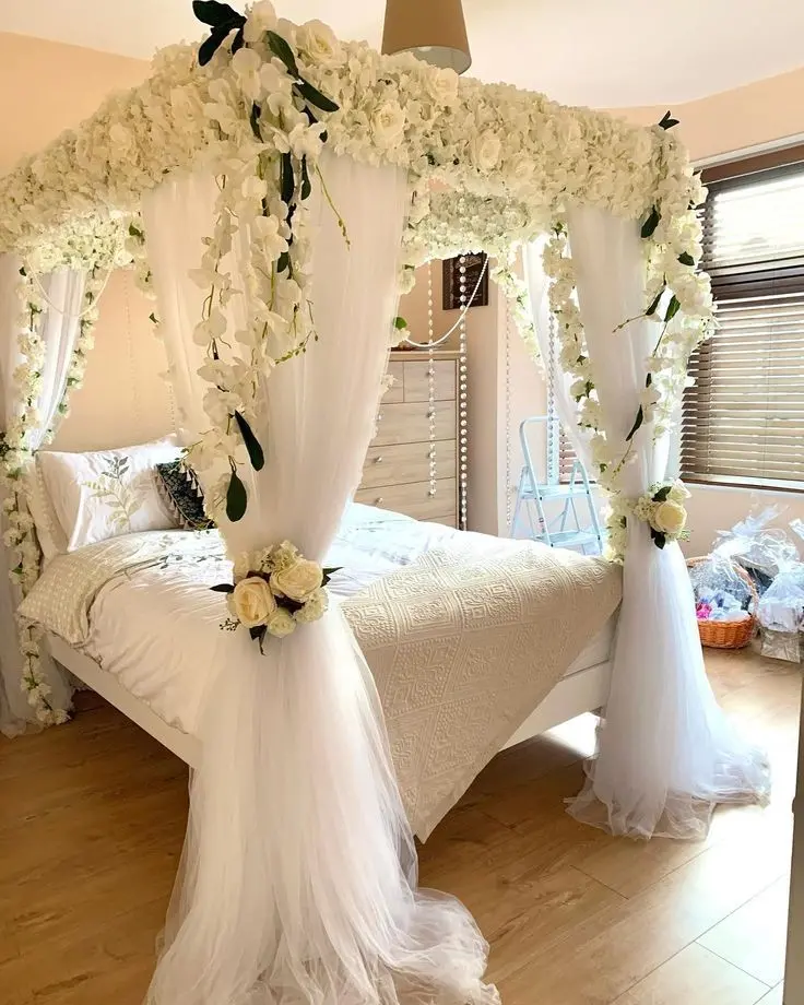 Photo of Honeymoon Room Design with Natural Flowers