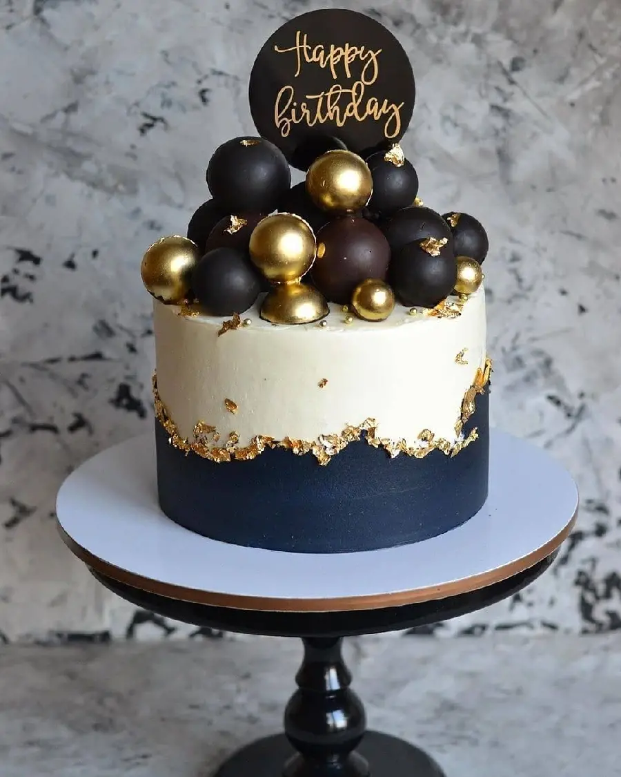 Stylish Birthday Cake Photo