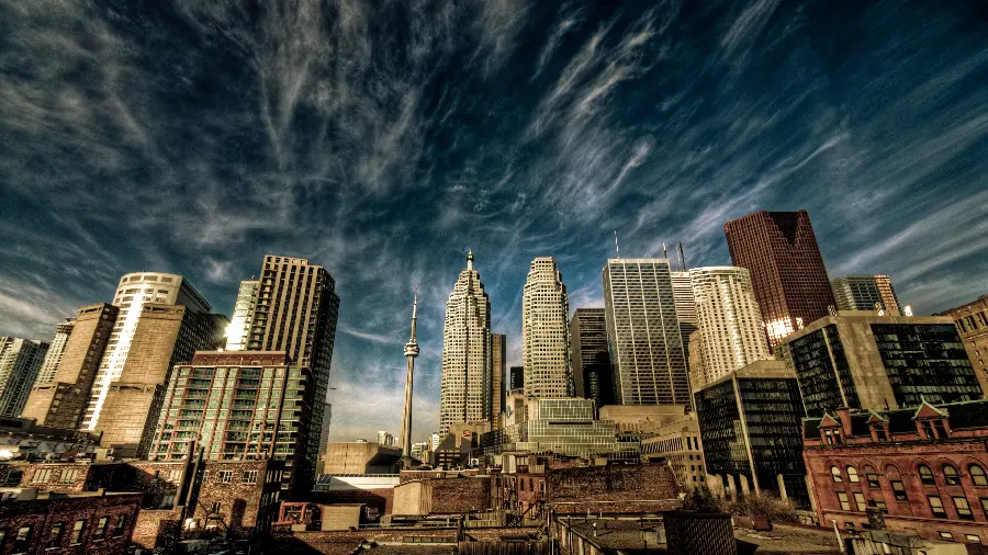 Migrating to Canada and Living There