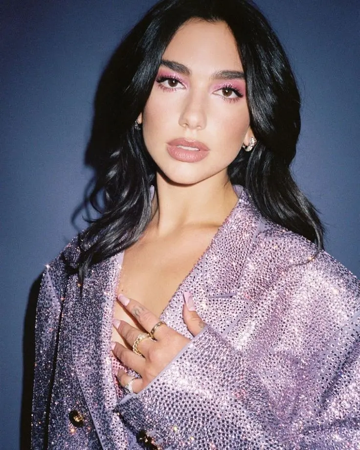 Download Dua Lipa Background English Model