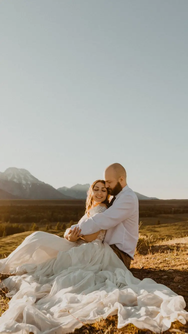 Seated Wedding Pose Ideas for Couples