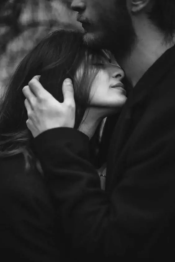 Download Romantic and Loving Image
