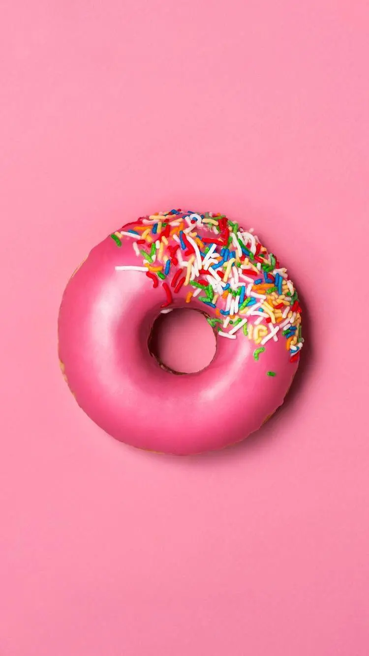 4K Pink Donut Wallpaper