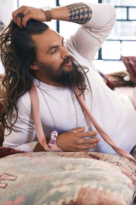 Download Jason Momoa Image Guitarist
