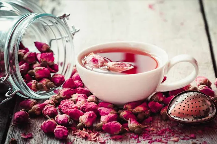 Rose Tea Image and Recipe for a Fragrant Drink