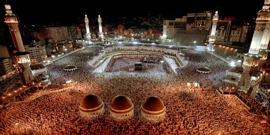 Beautiful Image of Masjid al-Haram at Night