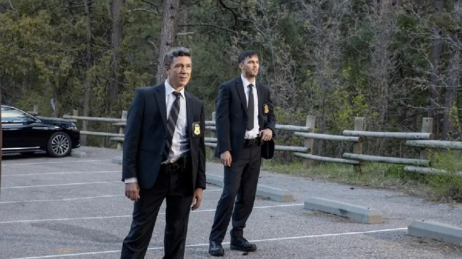 Nicholas Hoult And Aidan Gillen In Those Who Wish Me Dead