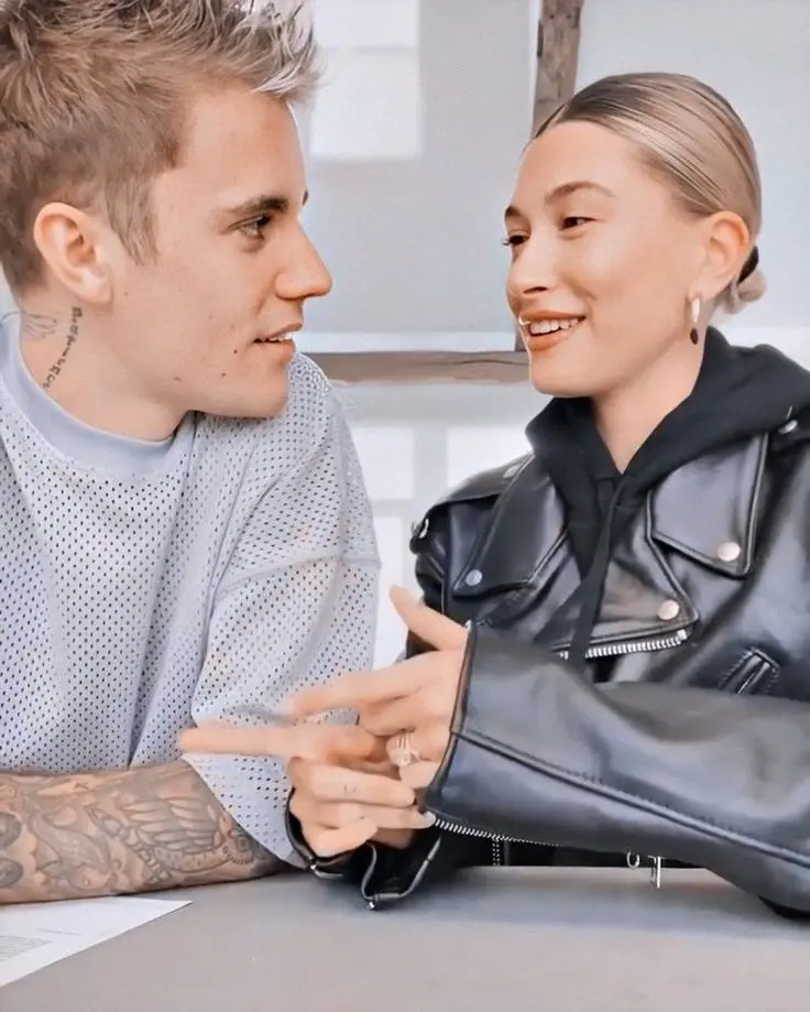 Download Justin Bieber and Selena Gomez Relationship Images