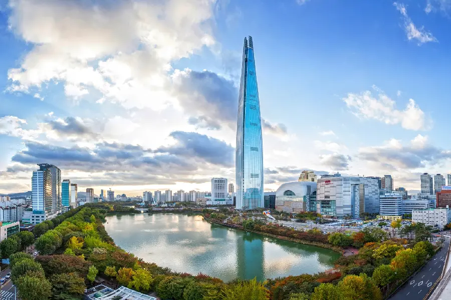 Photo of Lotte World Tower in South Korea