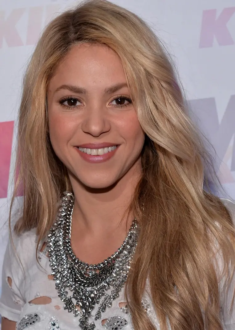 Download HD Image of Shakira Popular Colombian Singer