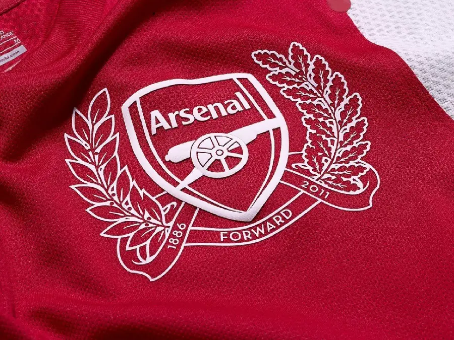 Arsenal FC 2011 Kit Wallpaper