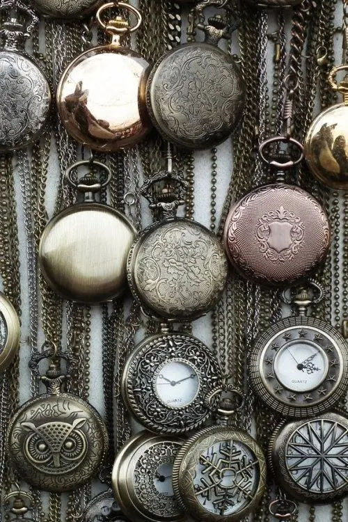 Download Beautiful Necklace Clock Images