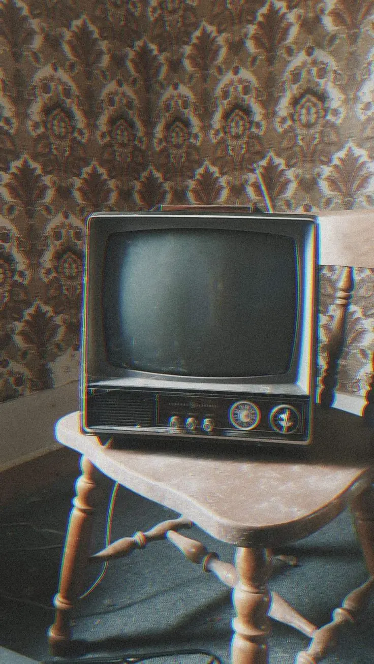 Download 50-Year-Old TV Profile Picture