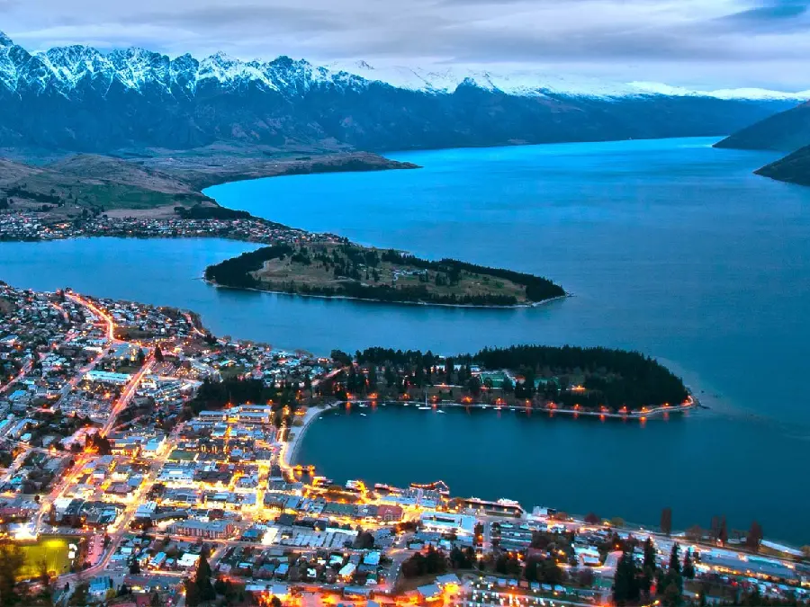 Migrating to New Zealand and Living There