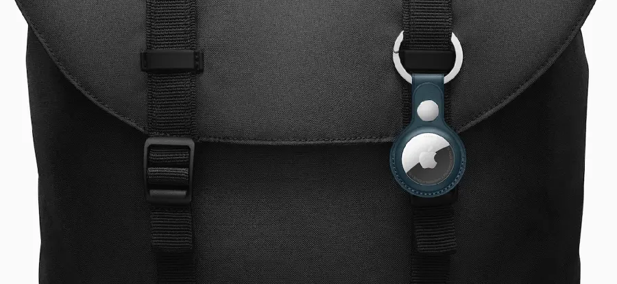 Image of Attaching AirTag to Bag or Backpack
