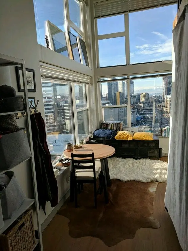 Download HD Luxury Urban Window Image