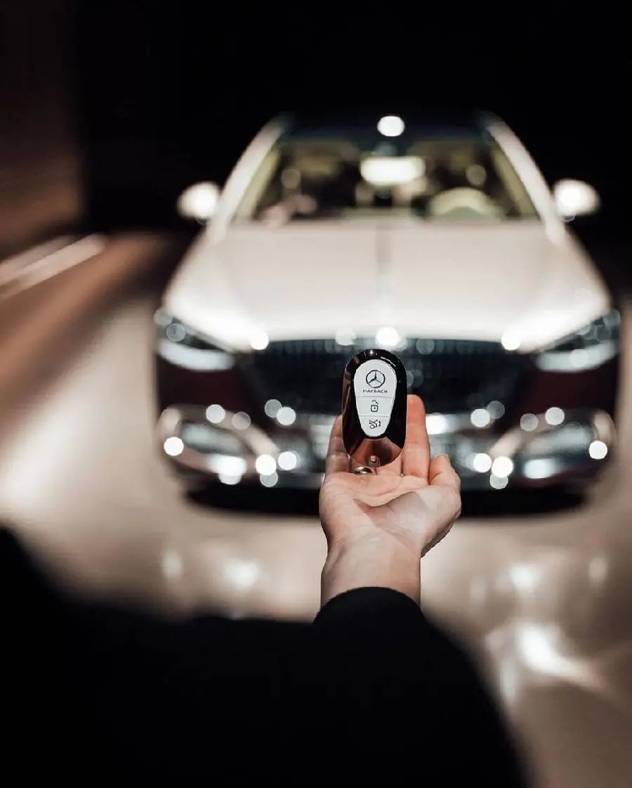 Download Mercedes-Benz Profile Pictures