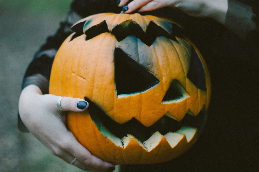 Girls Halloween Profile Picture for Social Media