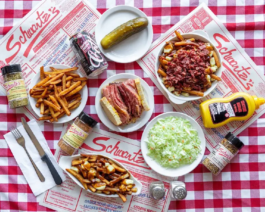 Smoked Meat Photo from Shwartz's Deli Montreal
