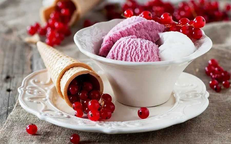 Explore Flavored Ice Cream Varieties