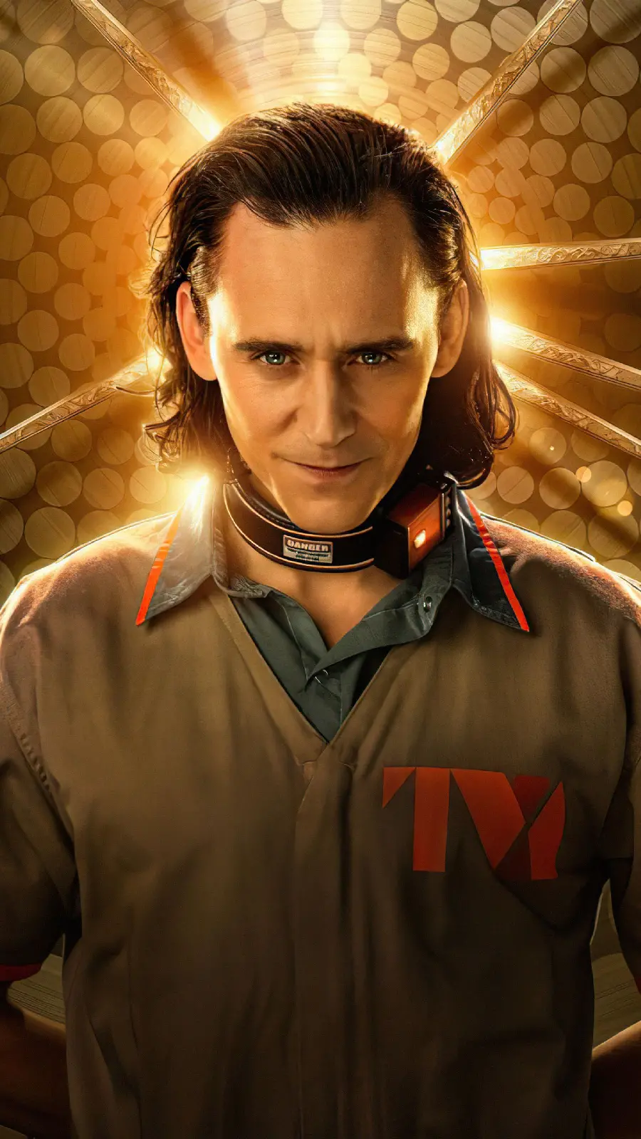 Download Tom Hiddleston as Loki Photos in High Quality
