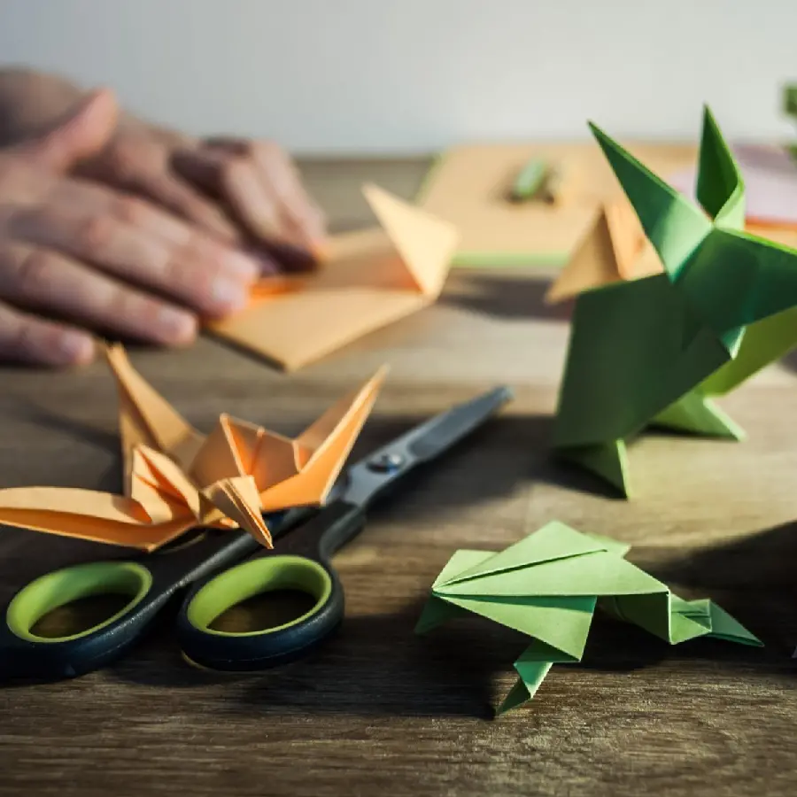 Green Colored Paper Origami Frog High-Quality Image