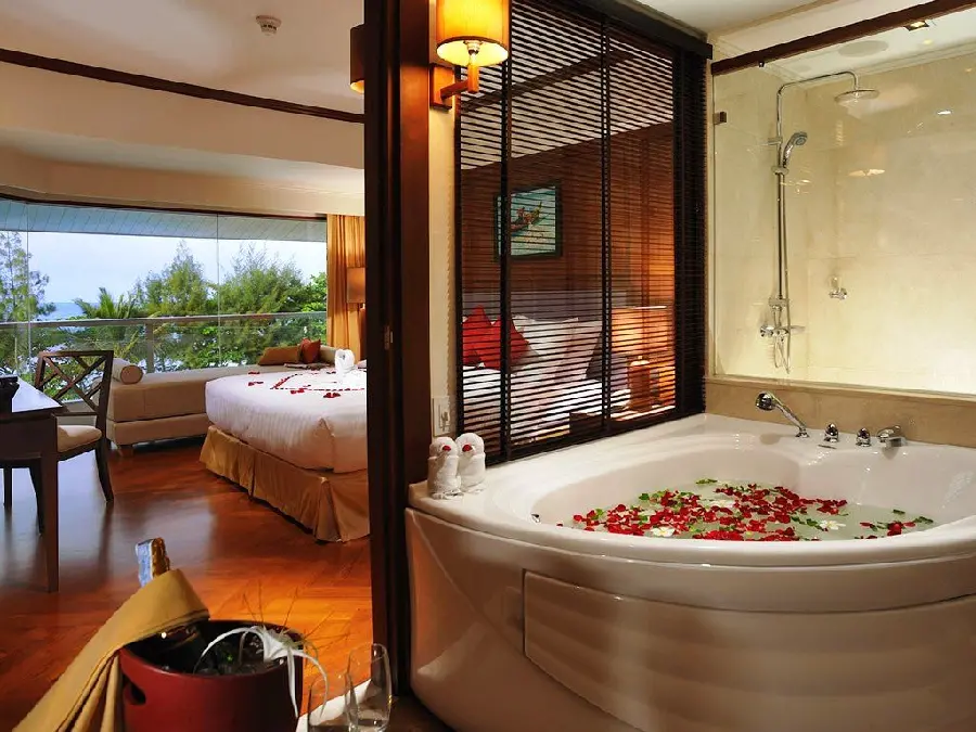 Photo of Luxury Honeymoon Room