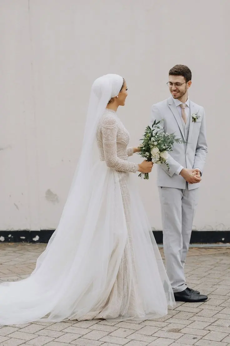 Download Modest Wedding Dress Photos for Inspiration