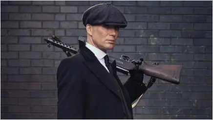 Tommy Shelby with a Gun in Season 5