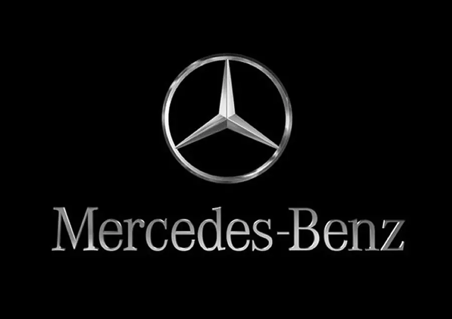 Download 4K Images of the Mercedes-Benz Logo