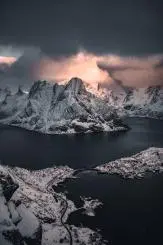 Winter and Ocean Background for Phones