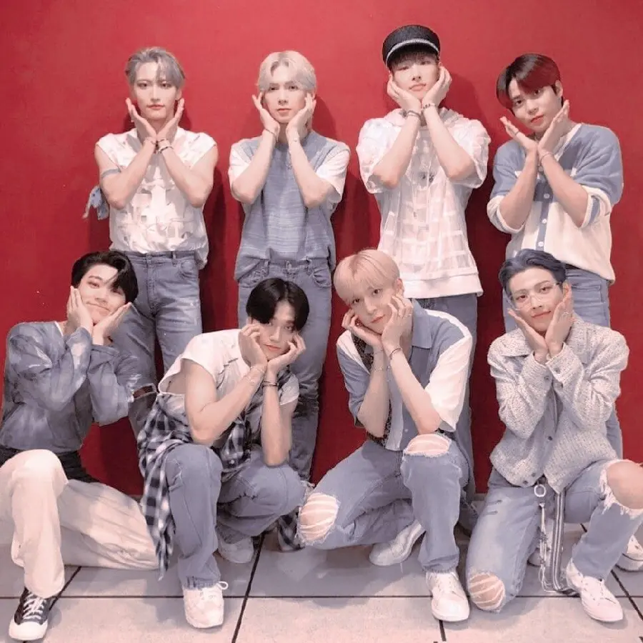 Photos of the K-pop Boy Group iKON