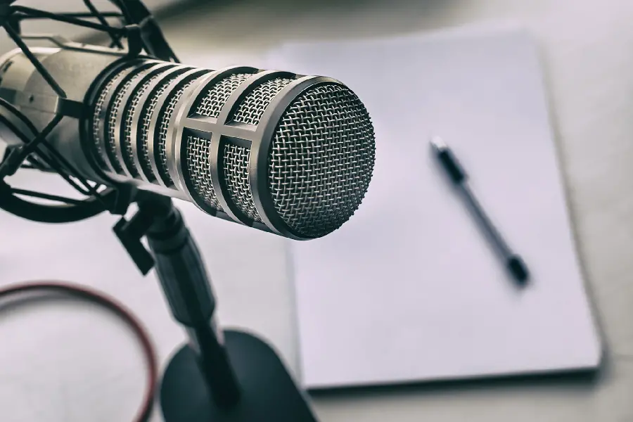Download Music Podcast Popular Songs Images