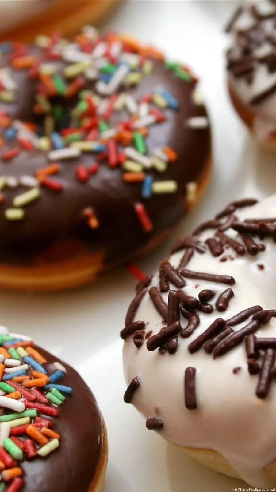 HD Chocolate Donut Wallpaper
