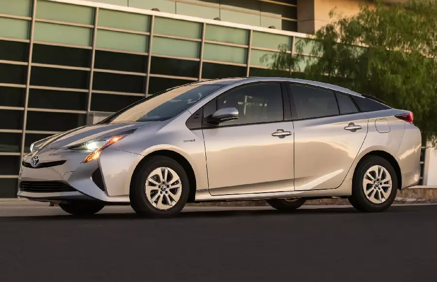 Photo of Toyota Prius 2017 World's Most Popular Hybrid Car