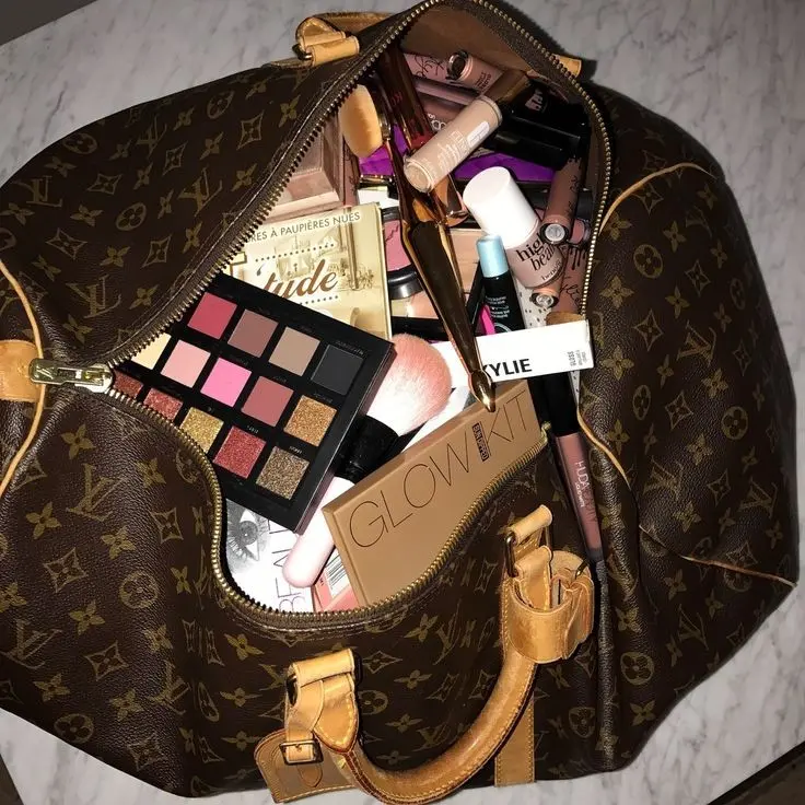 Download Profile Picture of a Makeup Bag Full of Cosmetics