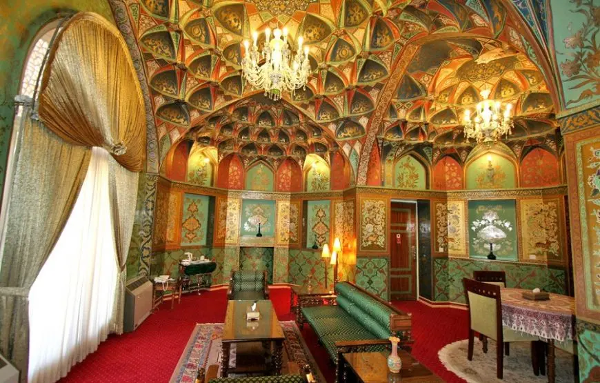Download High-Quality Image of Abbasi Hotel in Isfahan