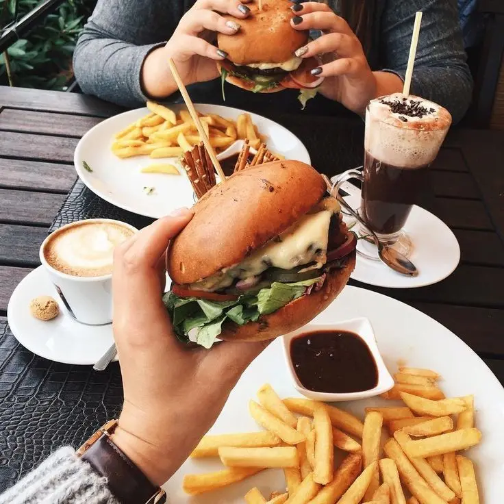 McDonalds Burger Photo for Fast Food Lovers