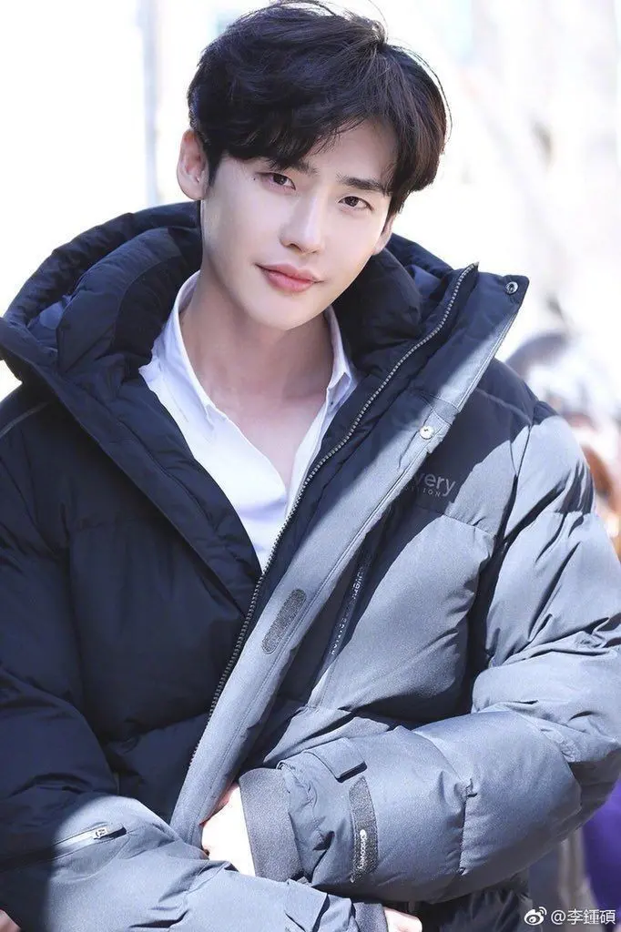 Lee Jong Suk Handsome Actor Photos - Youngest Model