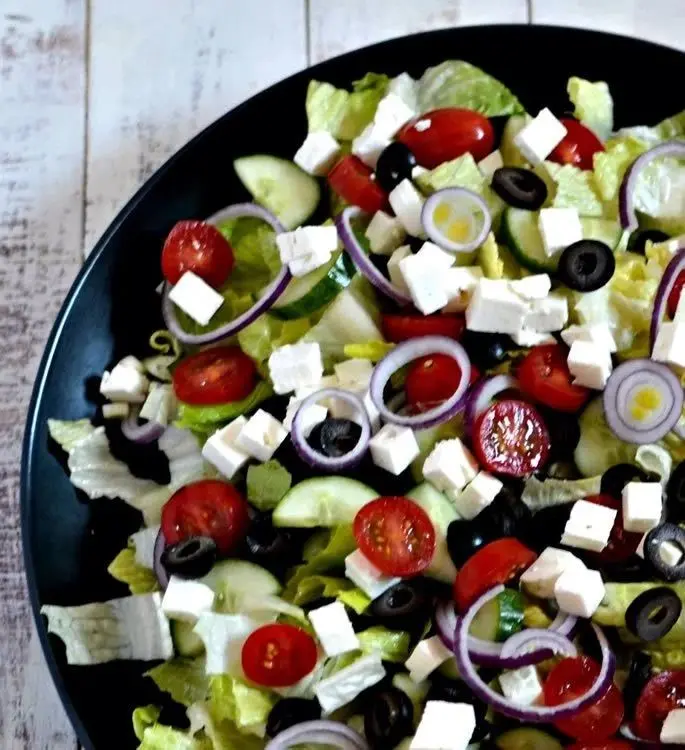 Download Images of Greek Salad with Black Olives