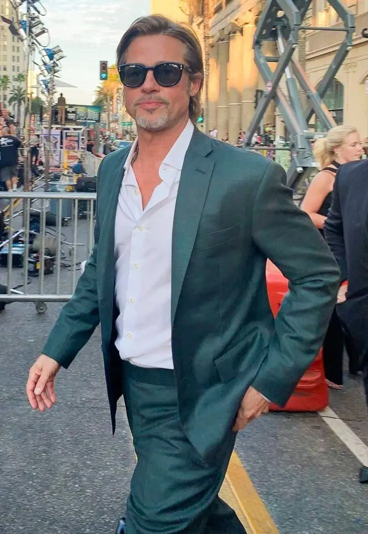 Download Brad Pitt Background - Hollywood Superstar