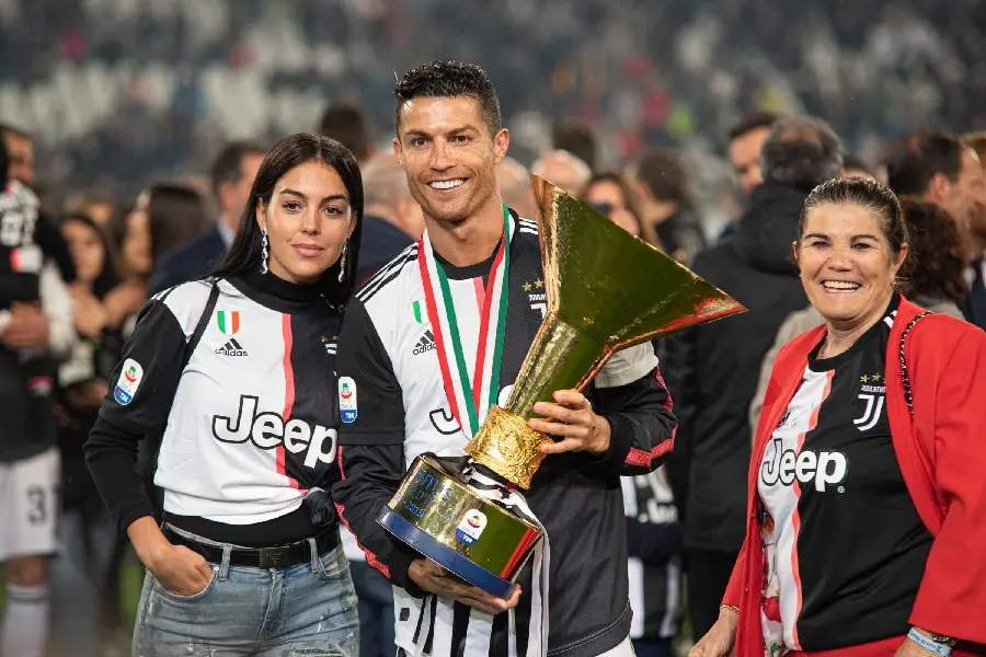 Photos of Cristiano Ronaldo's Mother and Wife