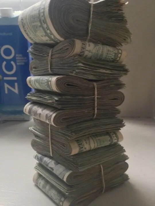 Download Wallpaper of Dollars for Mobile