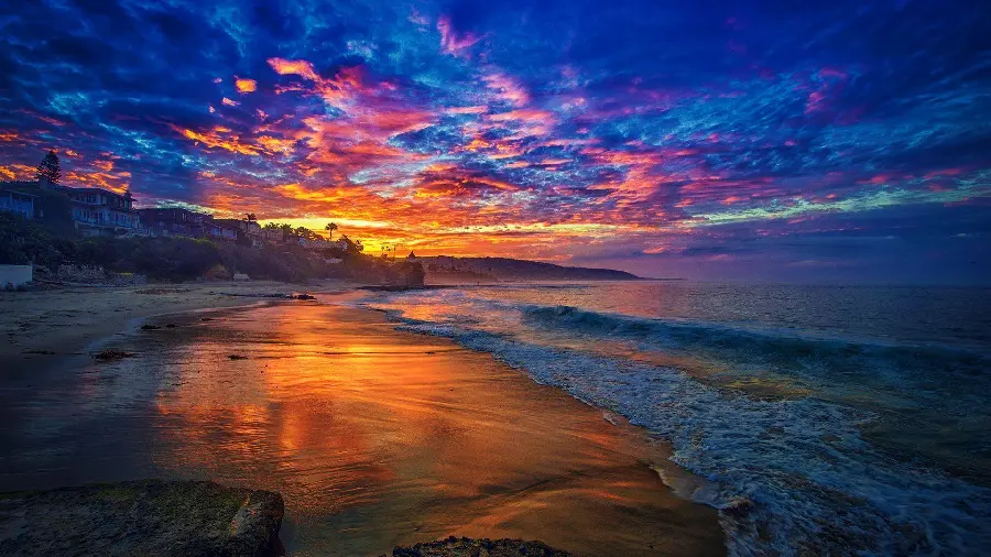 Sea And Cold Horizon Photo