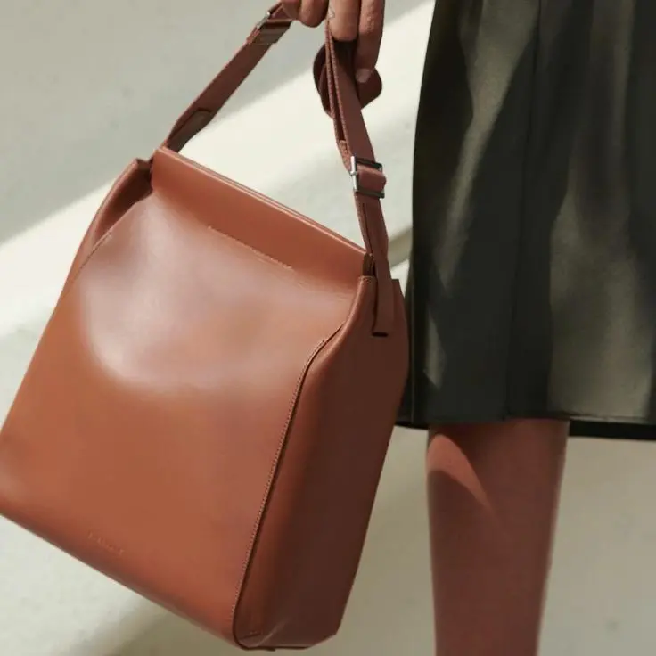 Minimalist Shoulder Bags 2025