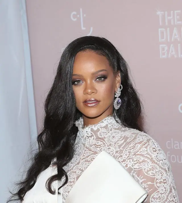 Download Image of Rihanna Famous Foreign Singer