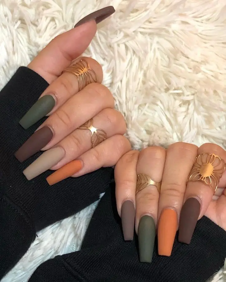 Download Autumn Nail Polish for Long Nails