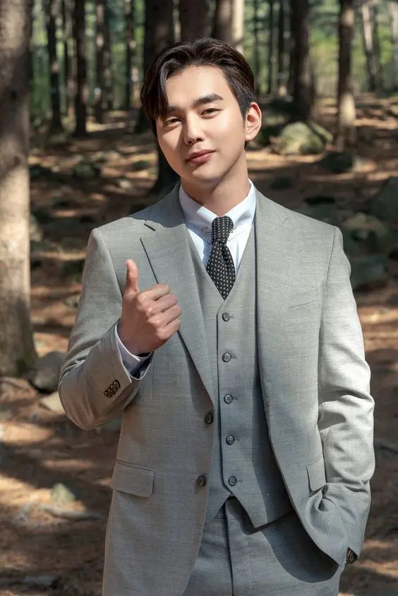 Yoo Seung-ho Korean Actor Photos